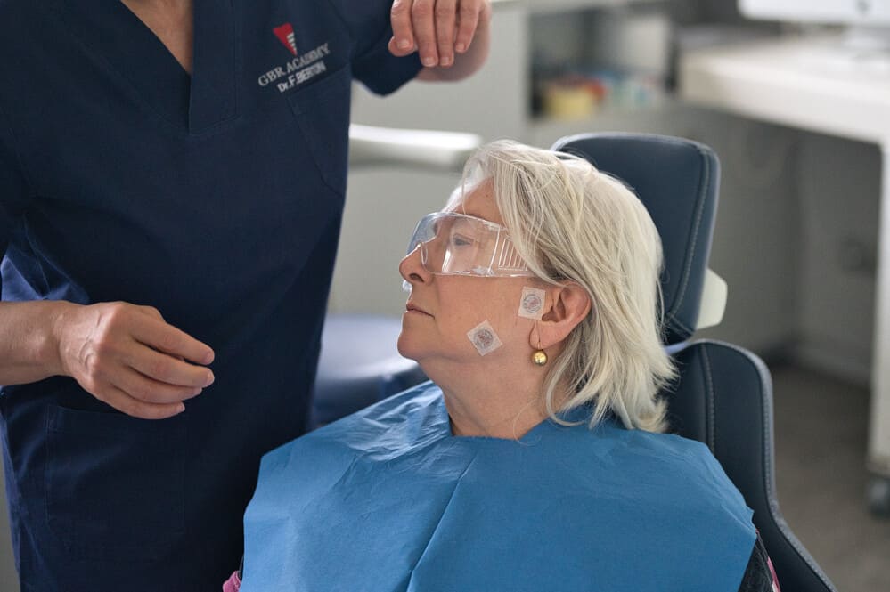 Come combattere il riflesso del vomito del dentista - Con la tecnologia Tao Patch